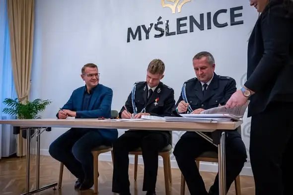 Gmina Myślenice wspiera strażaków ochotników. Ponad 243 tys. zł na nowy sprzęt i remizy