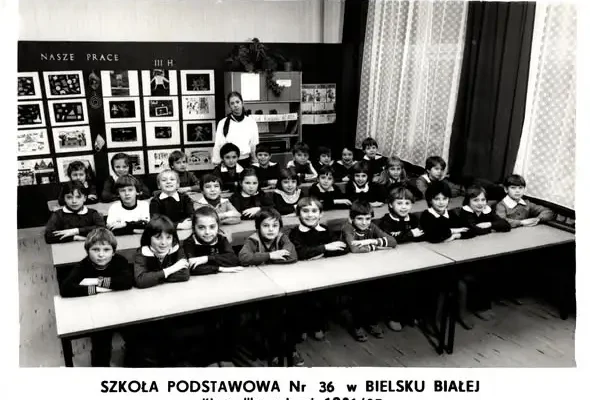 Szkoła Podstawowa nr 36 świętuje 40-lecie. Archiwalne zdjęcia klas III–VIII z roku 1986/1987