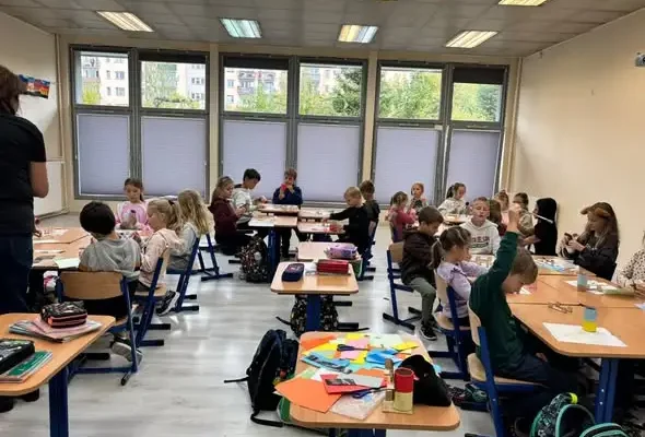 Uczniowie odkrywali tajemnice energii wiatru i wody – warsztaty w ramach akcji „Szanuj energię, chroń klimat”