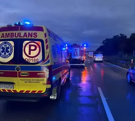 Kolizja na autostradzie A4 pod Jaworem. Jedna osoba poszkodowana