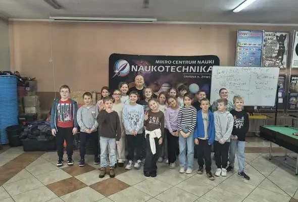 Uczniowie z Kóz odkrywali tajniki nauki w Beskidzkim Centrum Nauki