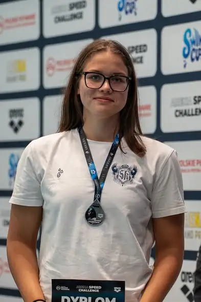 Karolina Klajmon z Gminy Jasienica z sześcioma medalami na otwarcie sezonu pływackiego