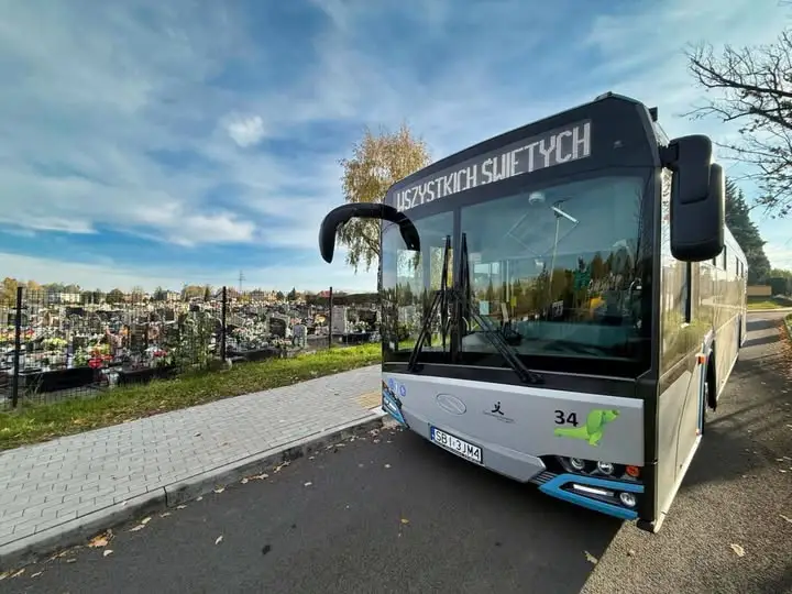 Bezpłatne autobusy i linia C na cmentarze w Czechowicach-Dziedzicach 1 listopada