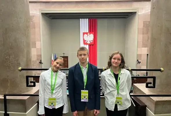 Młodzież z Bestwiny na XXXII posiedzeniu Sejmu Dzieci i Młodzieży