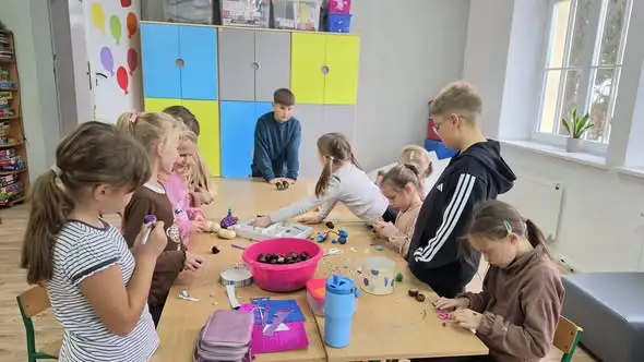 Jesienne cudaczki z kasztanów w świetlicy SP nr 4 w Jaworze