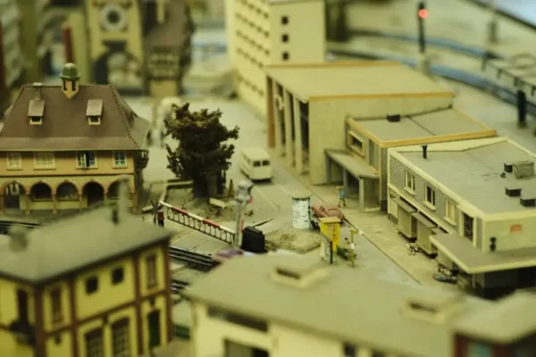 „Kolejkowo” w Starej Cynkowni – miniaturowy świat kolei czeka na odwiedzających